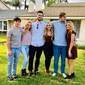 Meet your Posher, Carter